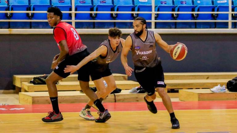 Venados Basketball sigue con su intensa pretemporada.