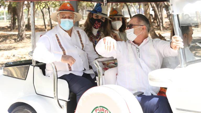 Miguel Torruco y Quirino Ordaz pasean en pulmonía.
