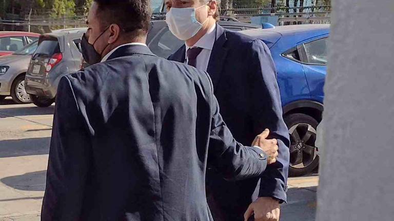 Emilio Lozoya junto a su abogado.