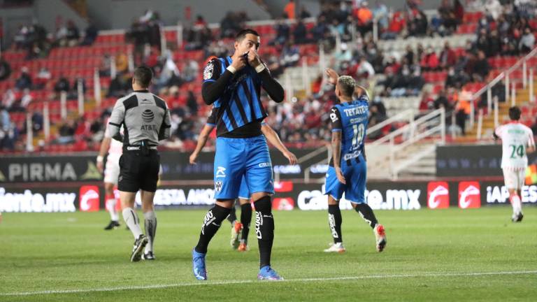 Rogelio Funes Mori abrió la cuenta del Monterrey apenas al minuto 4.