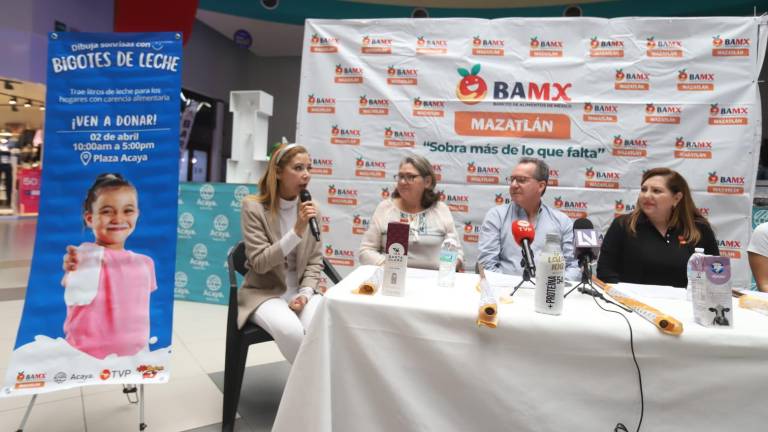 Conferencia de prensa para anunciar la puesta en marcha de la campaña Bigotes de Leche del Banco de Alimentos de Mazatlán.