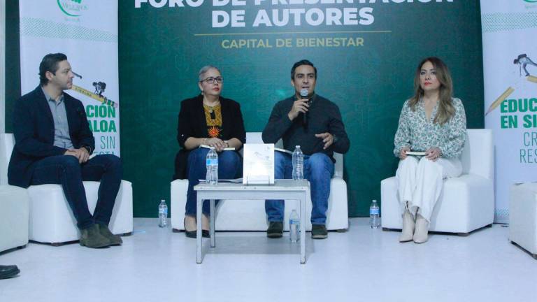 Presentación del libro “Educación en Sinaloa: Crisis sin Respuesta”, en la Feria Internacional del Libro de Culiacán.