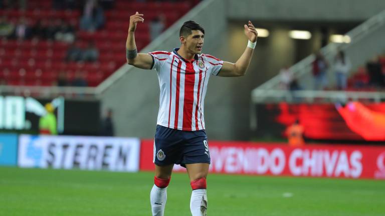 Alan Pulido volvería a Chivas.