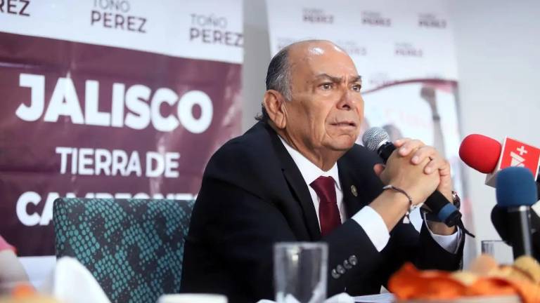 Antonio Pérez Garibay presentó este martes su registro como aspirante a la Gubernatura del estado de Jalisco.