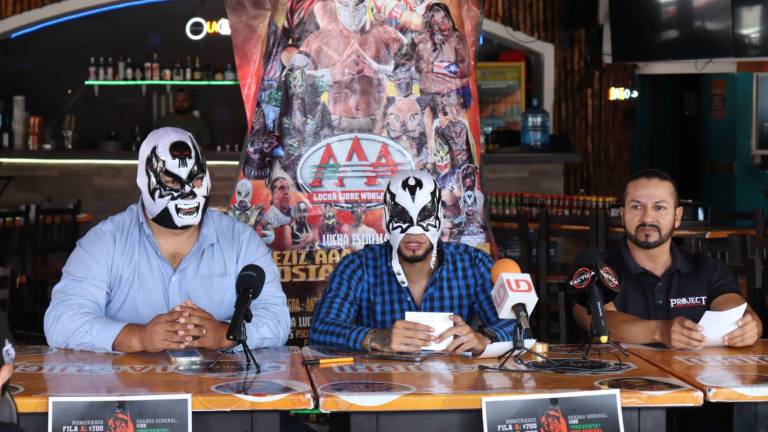 Luchadores de la Family Star dan los pormenores de la función.