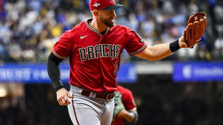 Evan Longoria realizó una jugada defensiva que resultó clave.