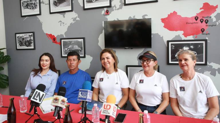 El comité organizador da los detalles del evento.