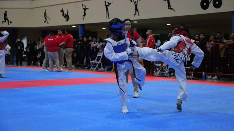 Los taekwondoínes mazatlecos logran seis medallas en la primera jornada.
