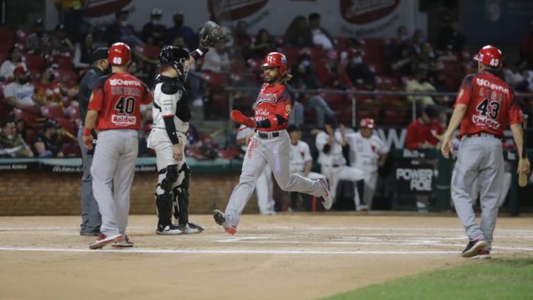 Mayos de Navojoa remonta ante Venados.