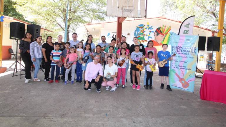 Durante tres meses los niños aprenderán a tocar el ukelele y se habrán adentrado en el mundo de la lectura.