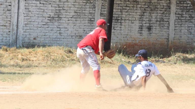 La Liga de Beisbol Magisterial Secciones 27 y 53 del SNTE tendrá la participación de al menos 20 equipos.