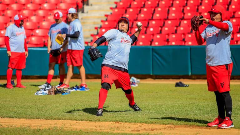 Óscar Félix buscará aportar su experiencia en el staff de lanzadores de Venados de Mazatlán.