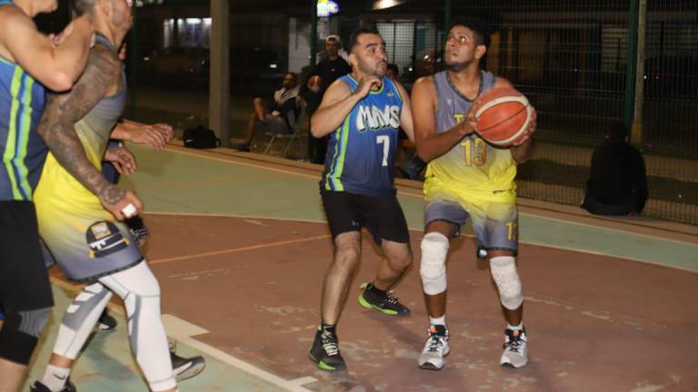 La Liga de Baloncesto Parque Lineal ya entró en su etapa de eliminación.