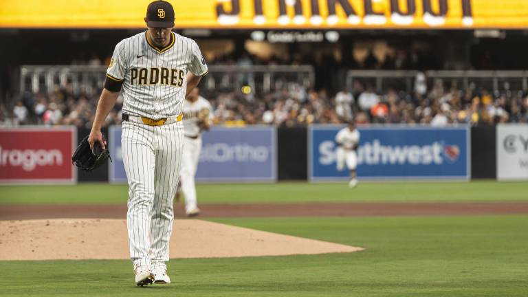 Padres jugaría en México el año próximo.