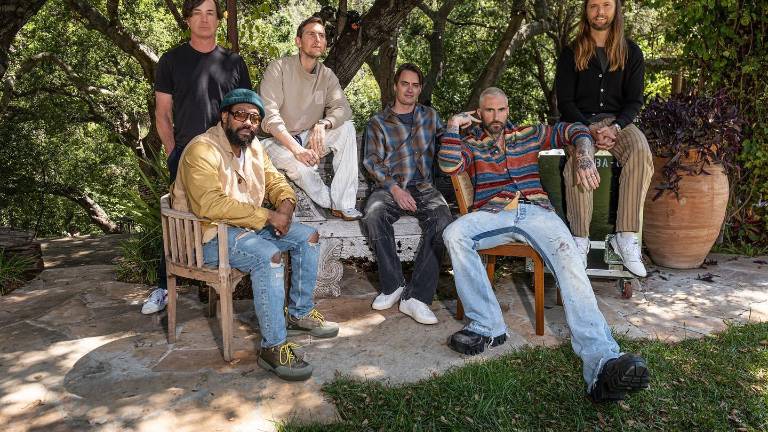Adam Levine no solo adelantó que Maroon 5 está trabajando en nuevas canciones sino que también habló sobre los planes futuros de la banda.