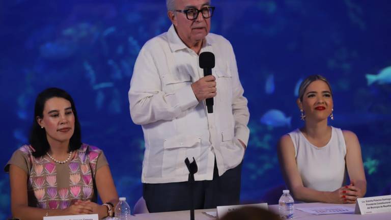 El Gobernador de Sinaloa Rubén Rocha Moya en un evento turístico en Mazatlán.