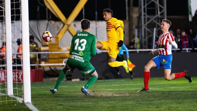 Barcelona logró un ajustado triunfo por 3-2 ante el Barbastro.