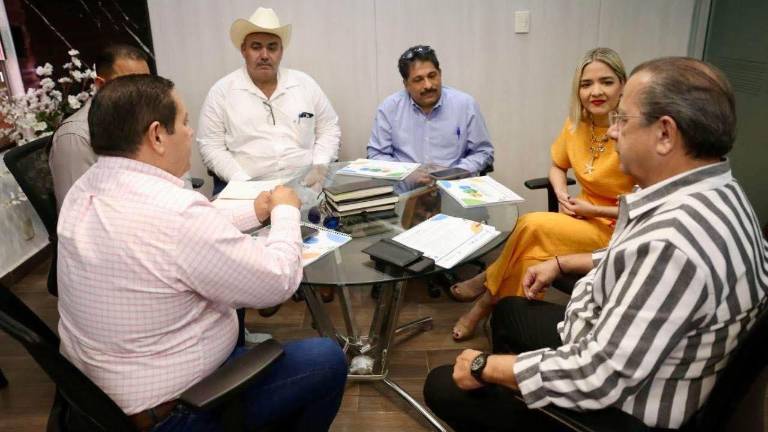 Encuentro de dirigentes agropecuarios con la Alcaldesa de Mazatlán Estrella Palacios Domínguez.