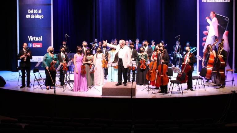 La Sinfonietta Juventus la dirige el maestro Gordon Campbell.