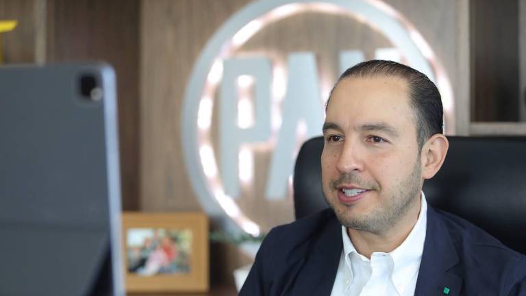 Marko Cortés Mendoza, presidente nacional del PAN, consideró que la concentración se realizó para que el Presidente pudiera “auto elogiarse y alimentar su ego presidencial”.