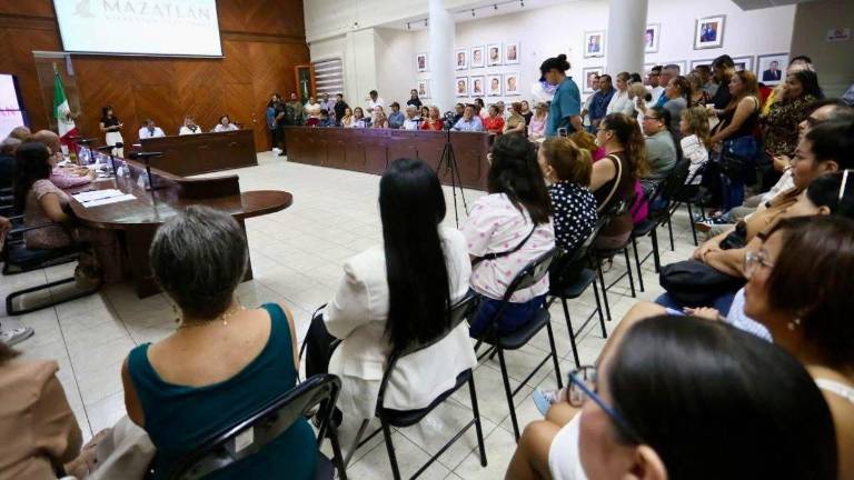En la sesión de Cabildo de Mazatlán regidores exponen el caso del presunto desvío del arroyo Jabalines.