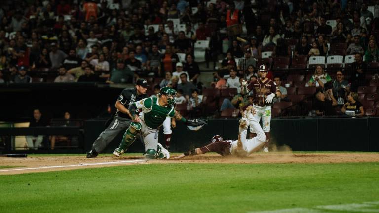 Cañeros de Los Mochis se llevó los tres juegos de Culiacán.