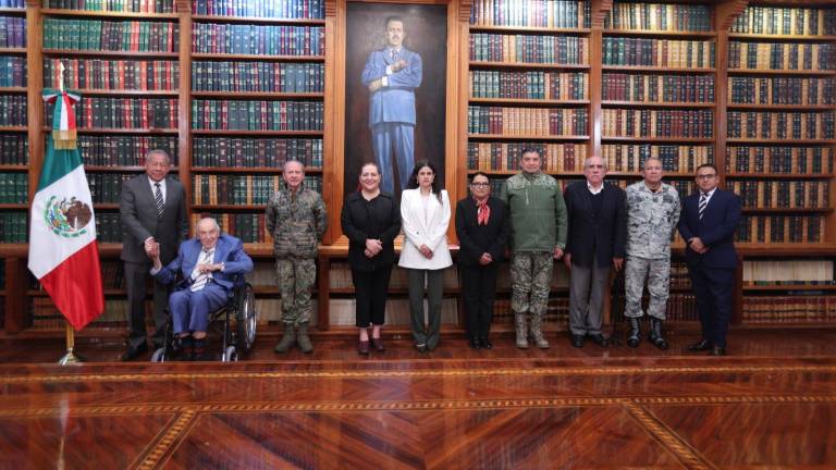 Reunión de funcionarios del INE con autoridades del Gobierno de México para revisar la seguridad en las elecciones.