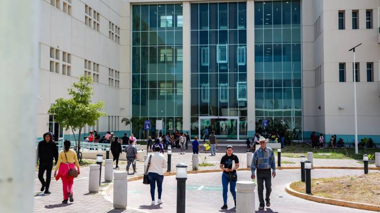 Pacientes que acuden al Hospital IMSS Bienestar de Culiacán recién estrenado, acusan que faltan medicinas.