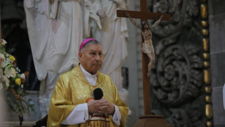 El Obispo Mario Espinosa Contreras invitó a la meditación sobre recibir a Dios como alimento.