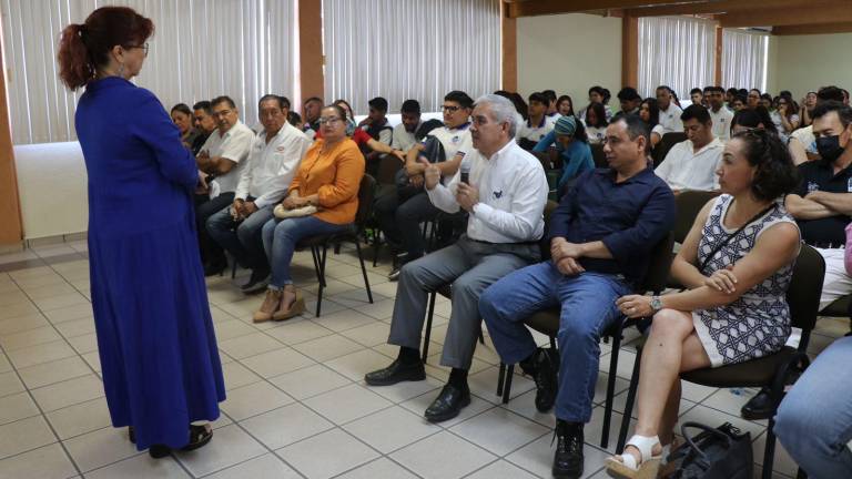 El empresario Fernando Valdez, presidente de Coparmex, participa en la conferencia Magistral “Ecohidrología para la sustentabilidad y gobernanza del agua y cuencas para el bien común”.