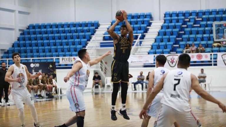 Piratas Basketball se quedó con marca de 10-9.