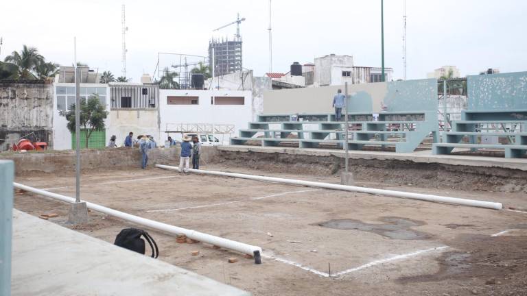 Las canchas de voleibol llevan un buen avance.