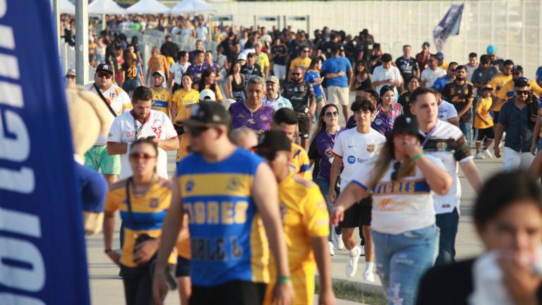Aficionados de Mazatlán FC y Tigres se dieron cita en buen número al Kraken.