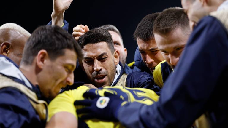 Fenerbahce avanza de ronda.