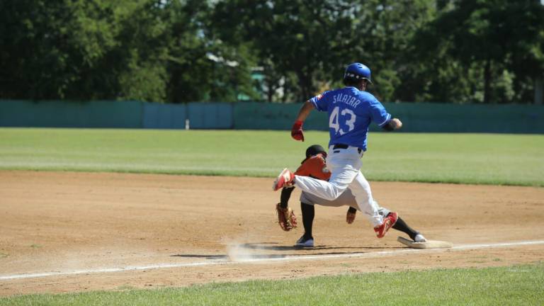 Club Muralla gana con contundencia.