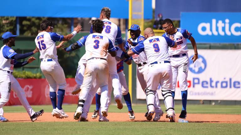 Caimanes celebra su triunfo.