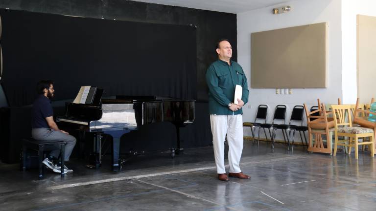 José Manuel Chu Reyes, director artístico, da a conocer la lista de la nueva generación del Taller de Ópera de Sinaloa.