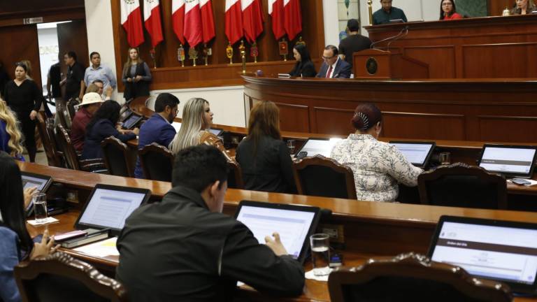 Sesión del Congreso donde aprobaron la convocatoria para la designación de titulares de los Órganos Internos de Control de la CEDH y el Tribunal de Justicia Administrativa.