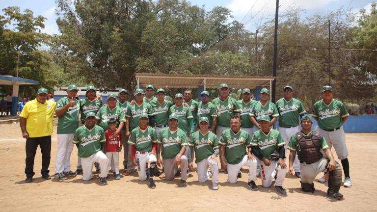Club Polluelos retiene la corona.