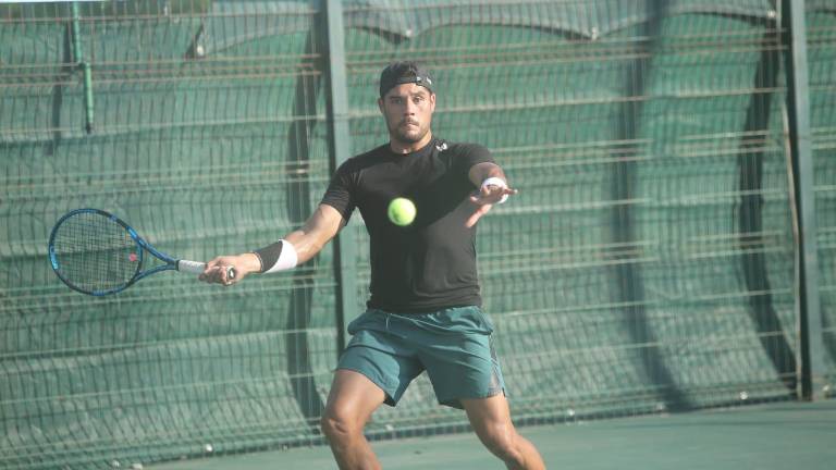 Javier “Chuletita” Orozco ha debutado con éxito en el deporte blanco.