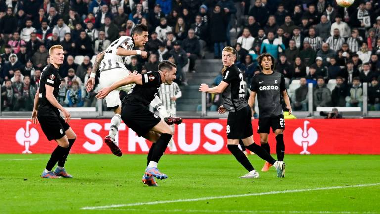 Ángel Di María logró el gol de triunfo para la Juventus en la Liga de Europa de la UEFA.