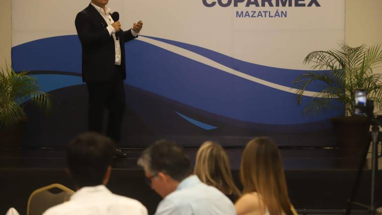 El cirujano Rigoberto Arámburo, habla del desarrollo que tiene Mazatlán en cuanto al turismo médico.