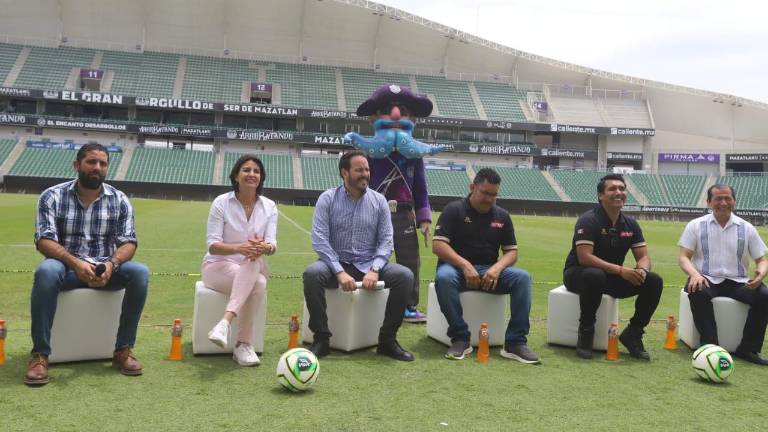 En rueda de prensa en el Kraken se presenta el evento.