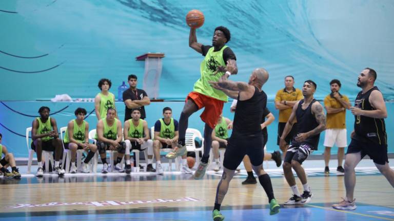 Piratas Basketball cierra de gran manera su pretemporada.