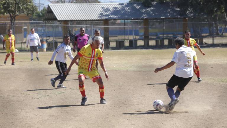 El ex seleccionado nacional Marcelino Bernal será uno de los jugadores participantes en el torneo.
