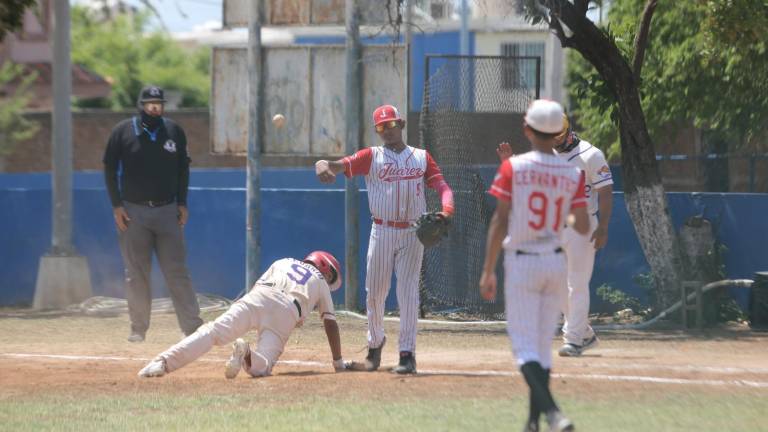 Región 2 (Ciudad Juárez) Rojo impone su autoridad.