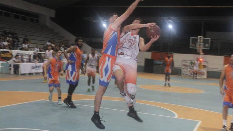 Delfines de Mazatlán ganó ambos duelos ante Potros de Casas Grandes en la cancha Germán Evers.