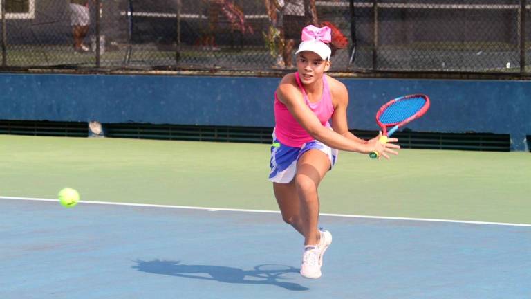 Monserrat Montaño sigue cosechando éxitos en su joven carrera.