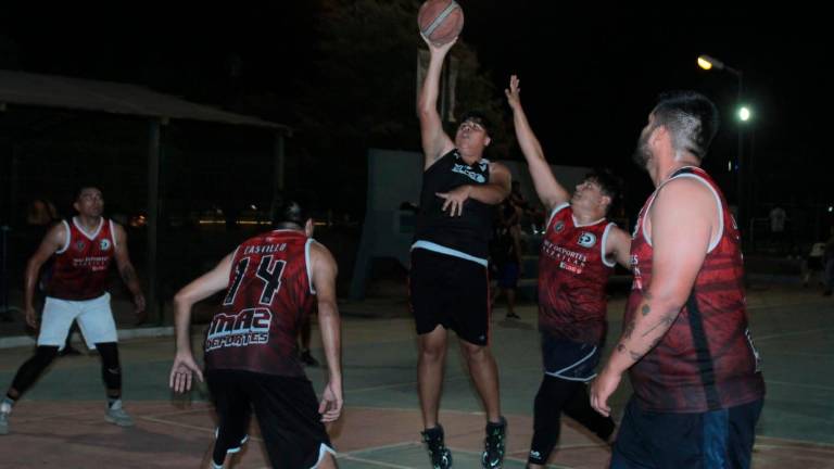 Un duelo de muchas emociones disputaron Teketires-Machaca Río Quelite y Maz Deporte.