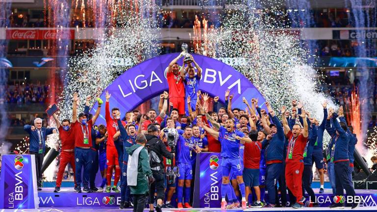 Cruz Azul es campeón del Guard1anes 2021.